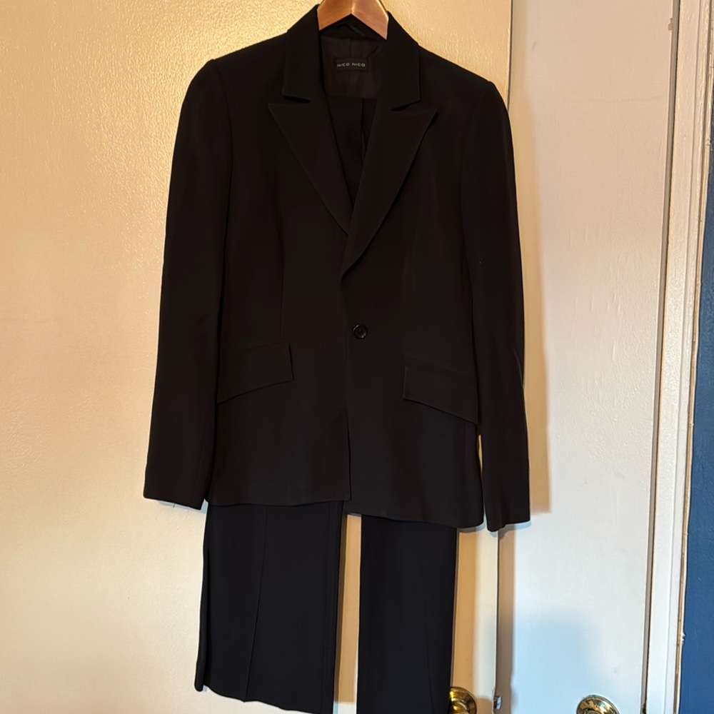 Black size 6 tailored suit, Italian, Nico Nico. Viscosa and Acetato